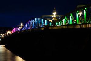 old-bridge-lights